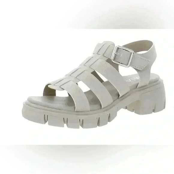 MIA Other - ❤️Mia NWT Kids Girls Havien Lugged Sole Strappy Slingback Sandals size 5 Ivory